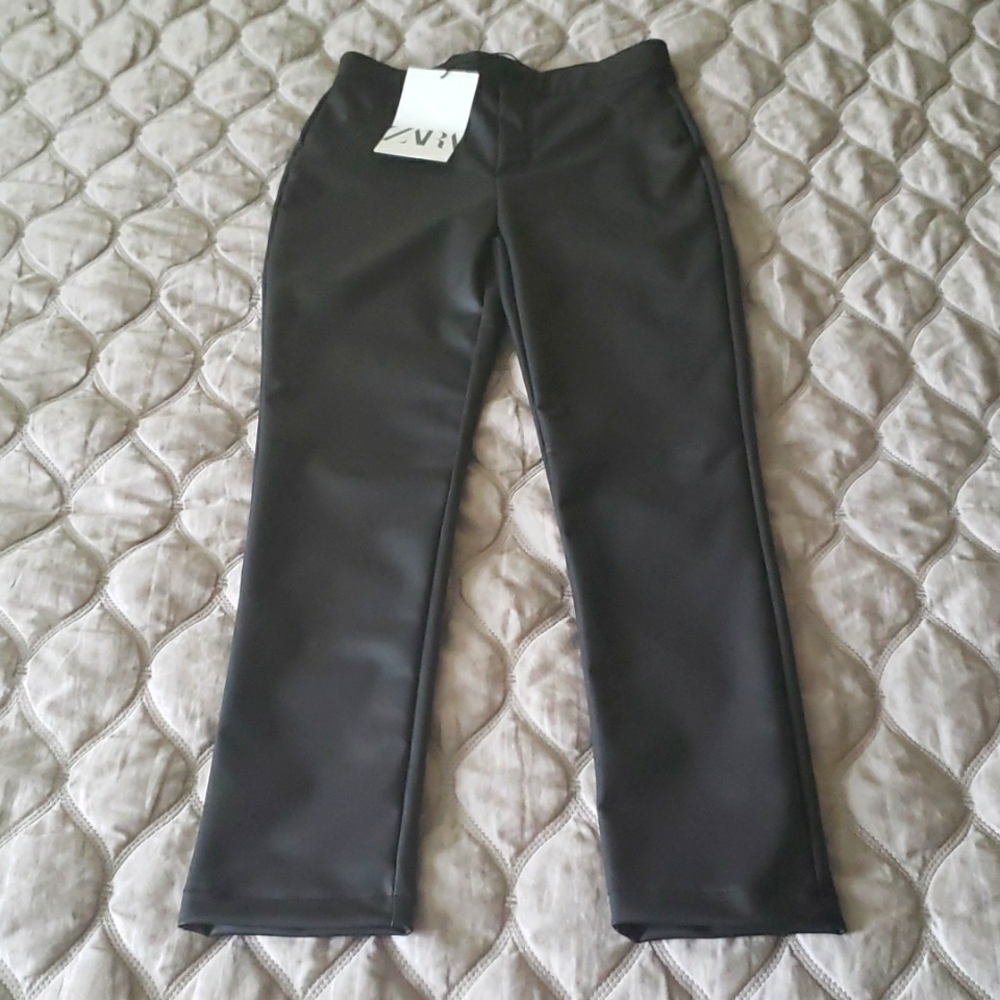 ZARA faux leather pull on stretch leggings, size 9, 134cm